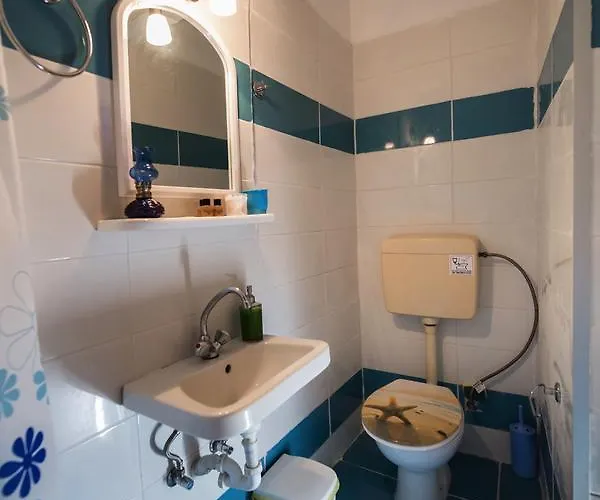 Manthiata Apartment Exanthia