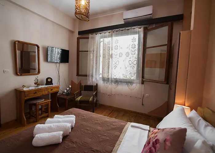 Manthiata Apartment Exanthia