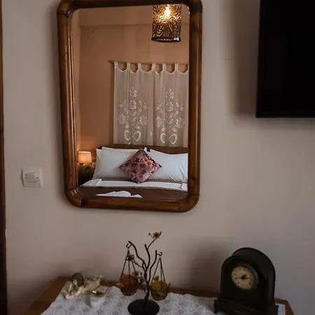Manthiata Apartament Exanthia